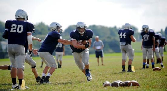 mvs jake fernandez runs with the ball at practice dylan slagle photo