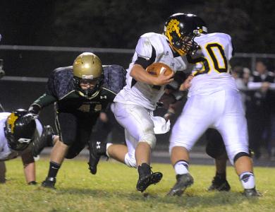 scs ben nardo runs the ball against century on sept 27